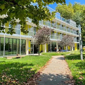  Hostel Uba
